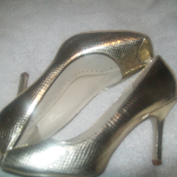 gold bcbggirls open toe dress metallic pump 8.5 - Picture 1 of 3